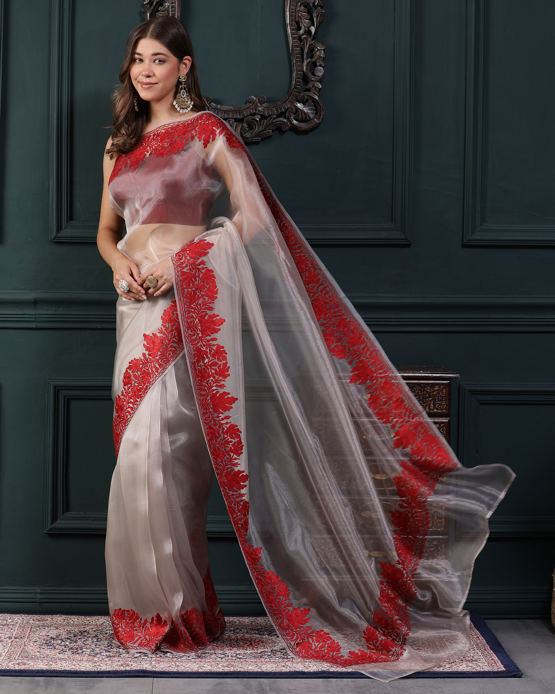 Aari Work Organza Silk Saree - blouse - left flair
