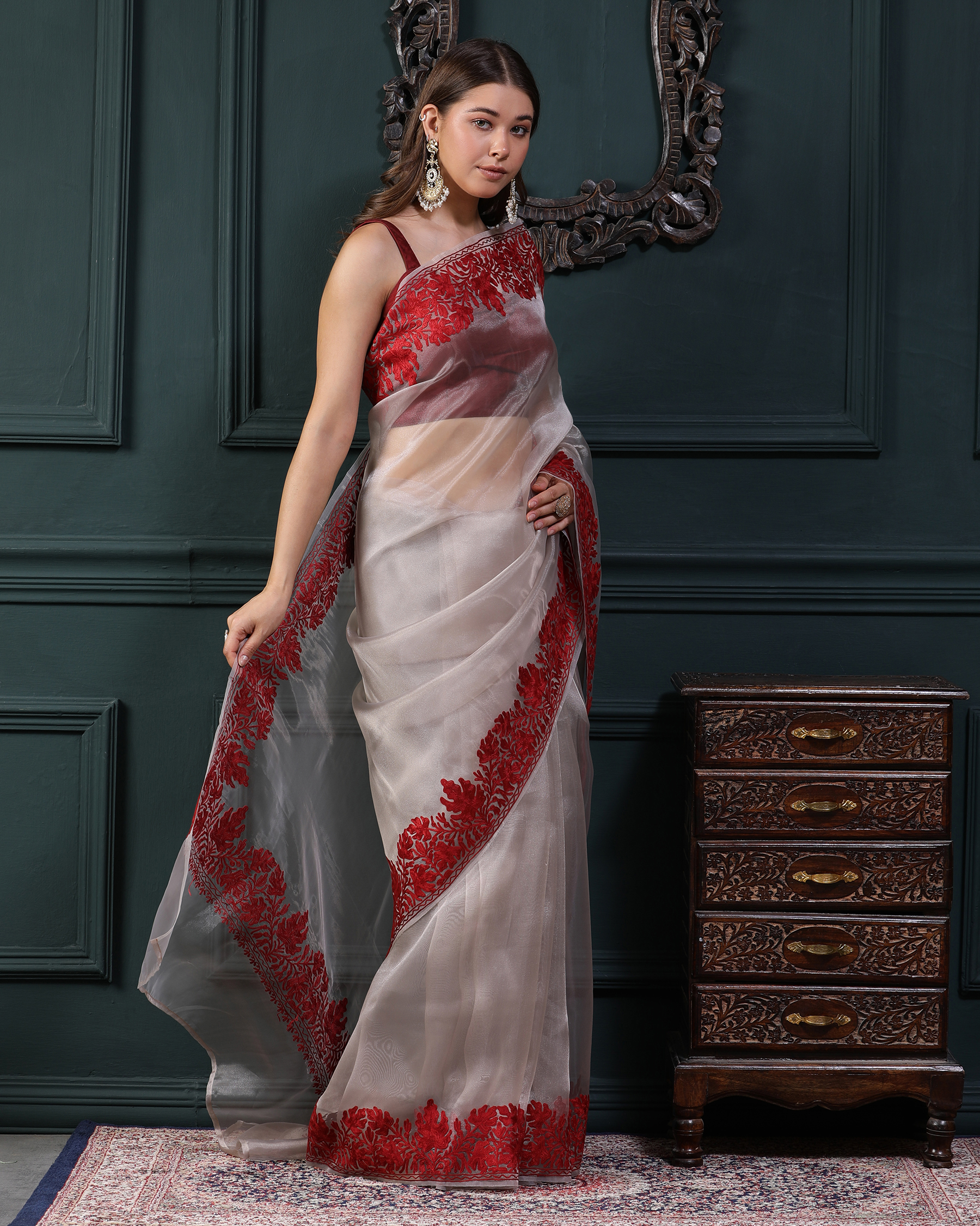 Aari Work Organza Silk Saree - blouse - right